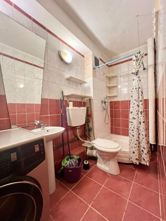 Apartament cu o camera 28 mp de inchiriat, zona Complex Studentesc 6, foxfort.ro