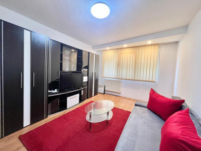 Apartament cu o camera 28 mp de inchiriat, zona Complex Studentesc