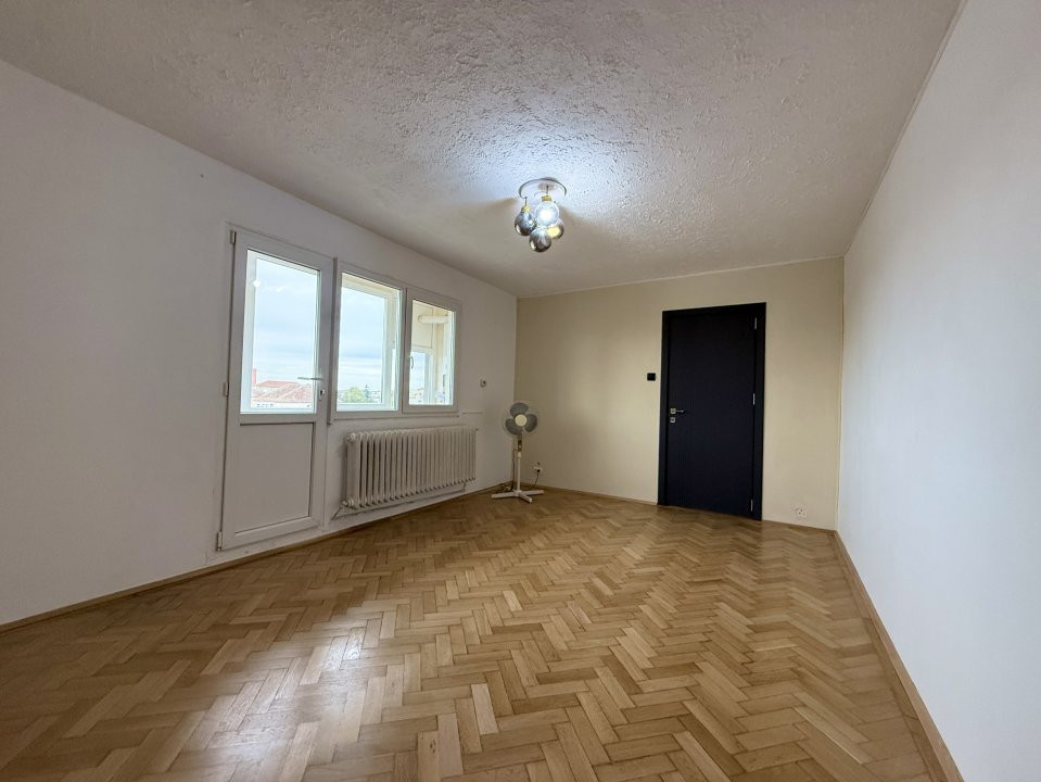 Apartament cu 3 camere de vanzare in Timisoara, zona Circumvalatiunii 5, foxfort.ro