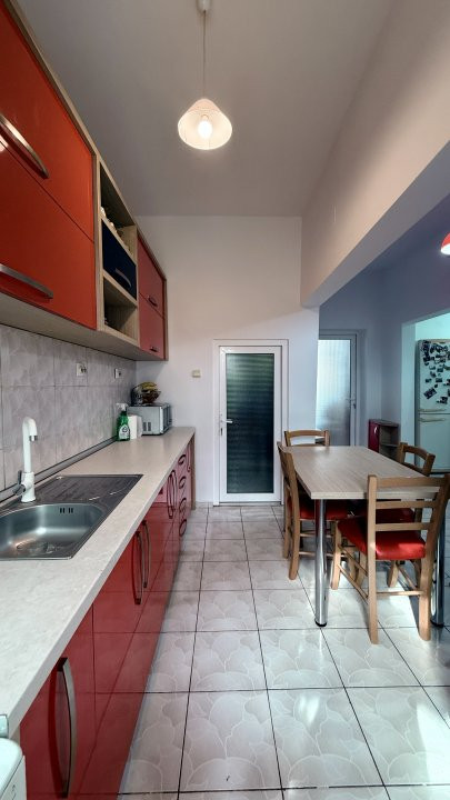 COMISION 0% Apartament cu 3 camere la curte comuna, zona Fabric 13, foxfort.ro