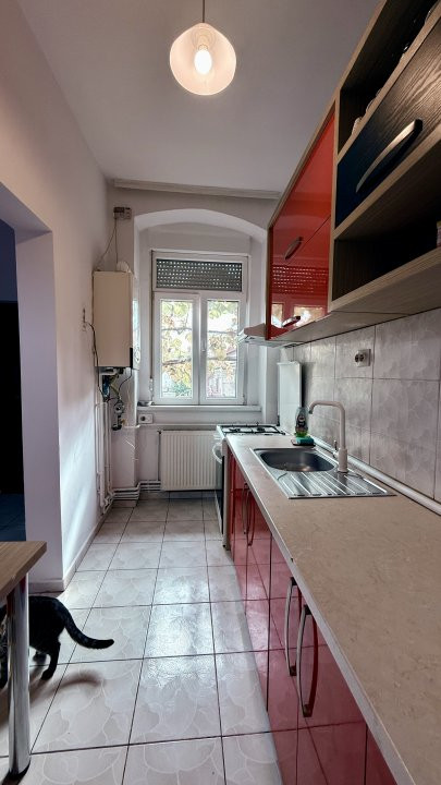 COMISION 0% Apartament cu 3 camere la curte comuna, zona Fabric 14, foxfort.ro