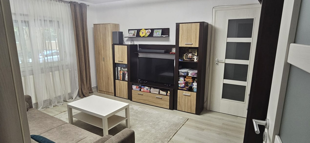 Apartament cu 2 camere, 51 mp la parter zona Soarelui, AEM 1, foxfort.ro
