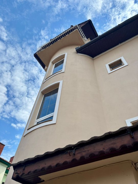 COMISION 0% Vila de Lux cu 14 Camere si Sala de Mese in Arad – Acces Imediat 2, foxfort.ro