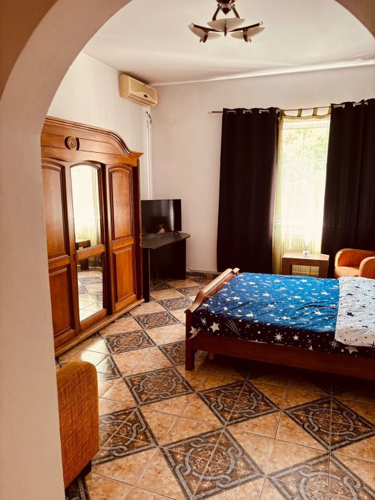 COMISION 0% Vila de Lux cu 14 Camere si Sala de Mese in Arad – Acces Imediat 3, foxfort.ro