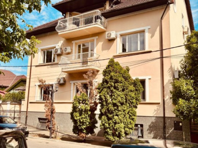 COMISION 0% Vila de Lux cu 14 Camere si Sala de Mese in Arad – Acces Imediat