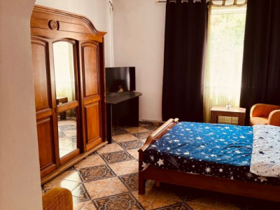 COMISION 0% Vila de Lux cu 14 Camere si Sala de Mese in Arad – Acces Imediat imagine mica 3, foxfort.ro