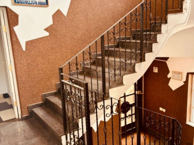 COMISION 0% Vila de Lux cu 14 Camere si Sala de Mese in Arad – Acces Imediat imagine mica 4, foxfort.ro
