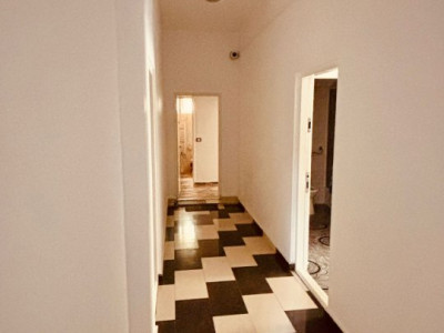 COMISION 0% Vila de Lux cu 14 Camere si Sala de Mese in Arad – Acces Imediat imagine mica 5, foxfort.ro