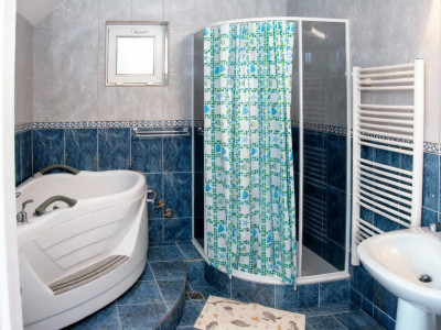 COMISION 0% Vila de Lux cu 14 Camere si Sala de Mese in Arad – Acces Imediat imagine mica 6, foxfort.ro