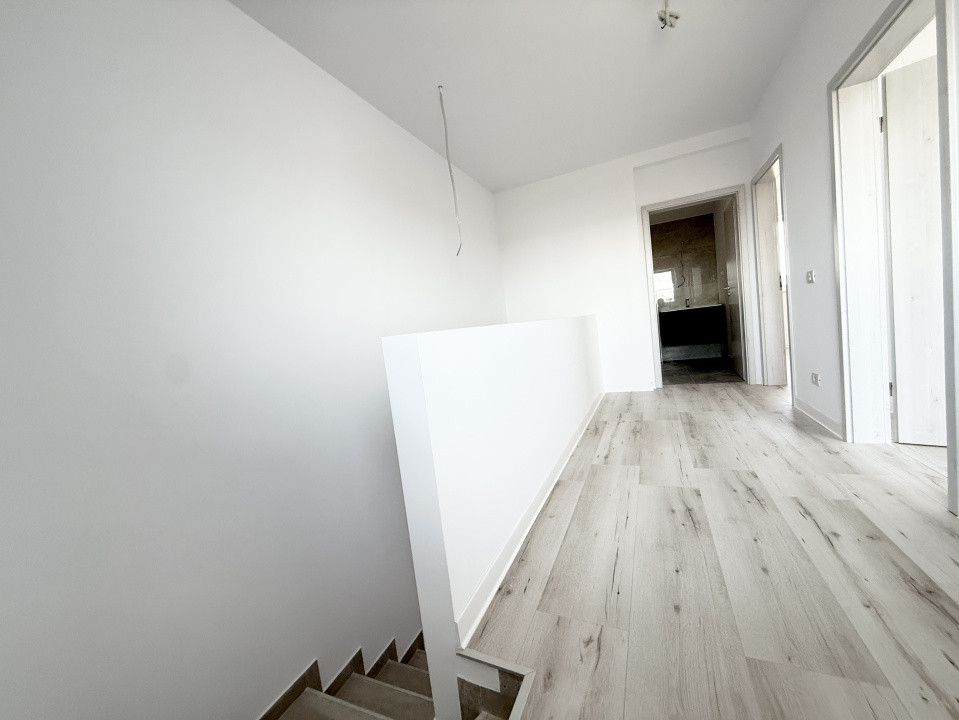 COMISION 0% | Duplex cu 4 camere  | 335 mp teren | Toate utilitatile  | Sacalaz 8, foxfort.ro