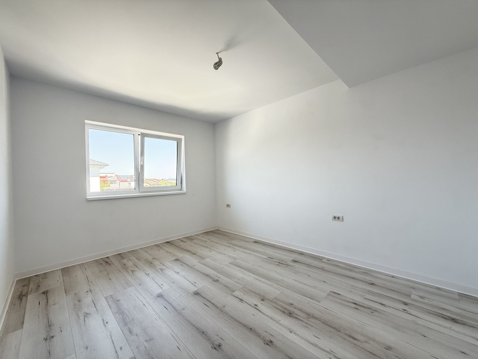 COMISION 0% | Duplex cu 4 camere  | 335 mp teren | Toate utilitatile  | Sacalaz 20, foxfort.ro
