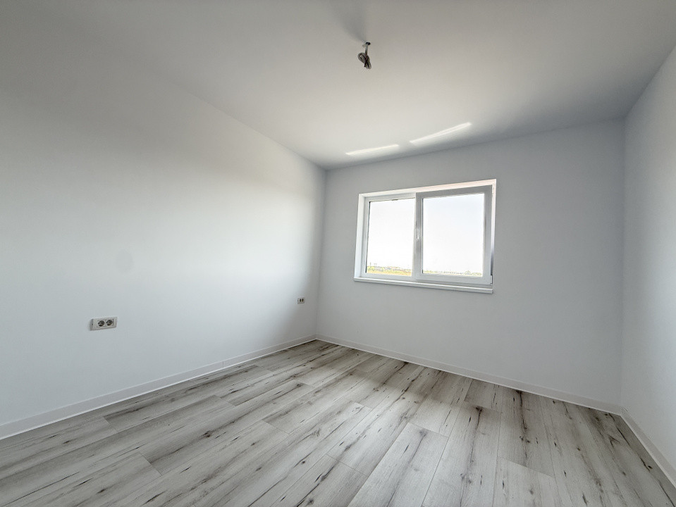 COMISION 0% | Duplex cu 4 camere  | 335 mp teren | Toate utilitatile  | Sacalaz 23, foxfort.ro