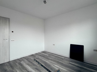 COMISION 0% Duplex cu 4 camere de vanzare si teren de 270 mp - zona Sacalaz imagine mica 9, foxfort.ro