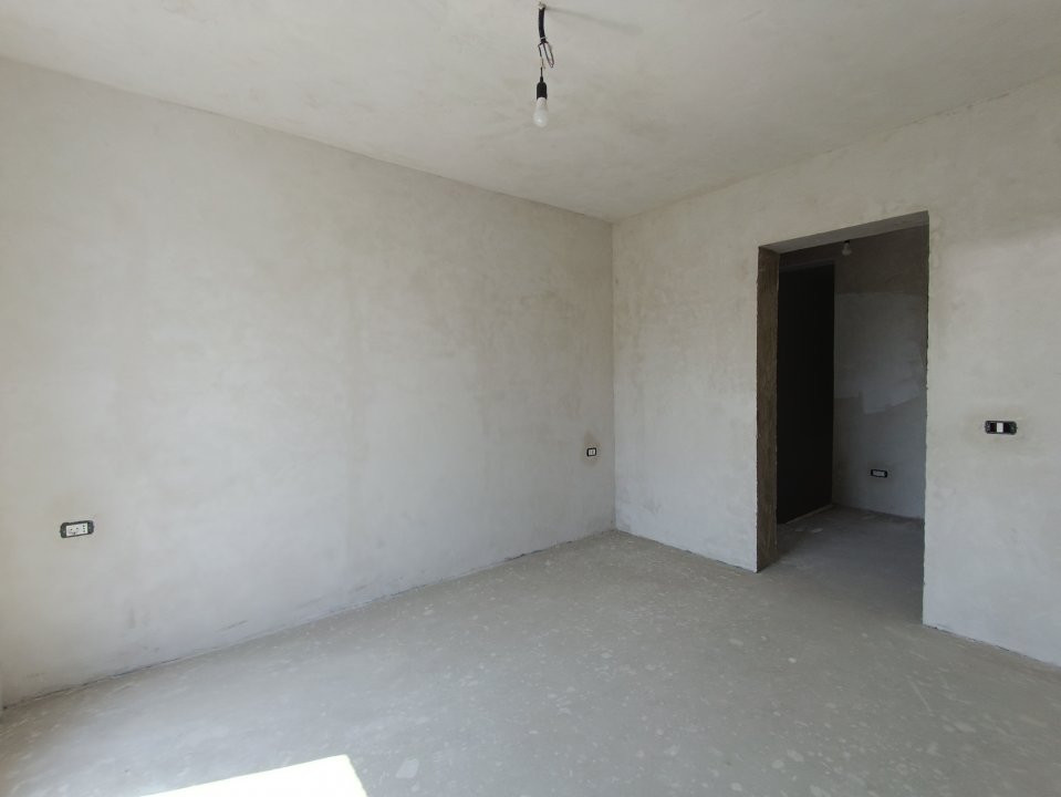 Duplex de vanzare cu 4 camere si teren de 290 mp - Giroc  9, foxfort.ro