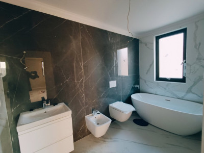 Duplex de vanzare cu 5 camere si teren de 270 mp - Mosnita Noua imagine mica 8, foxfort.ro