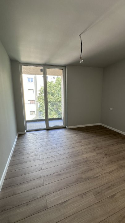 Apartament cu 3 camere la etajul 2 in Timisoara, zona Simion Barnutiu 8, foxfort.ro