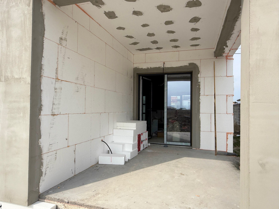 Duplex cu 4 camere de vanzare si teren de 335 mp - zona Sacalaz 11, foxfort.ro