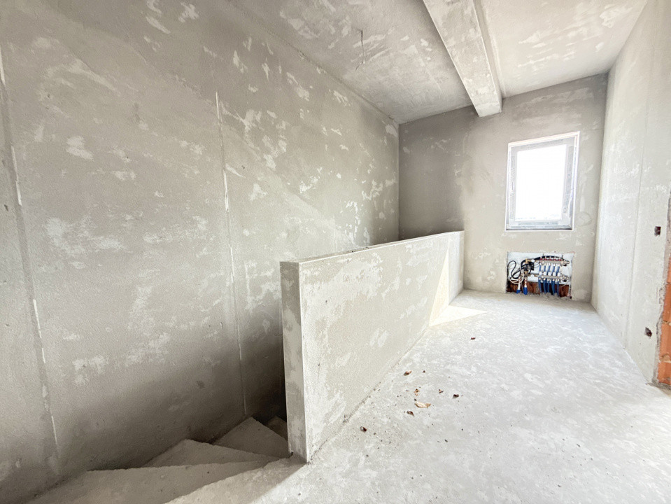 Duplex cu 4 camere de vanzare si teren de 335 mp - zona Sacalaz 13, foxfort.ro