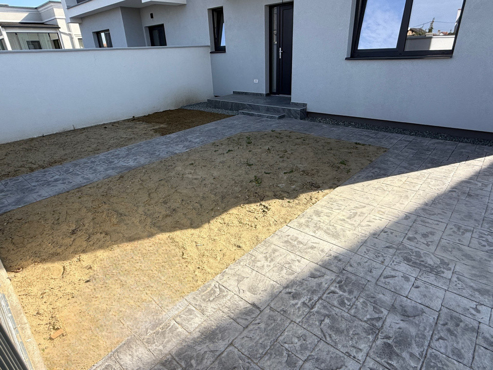 Duplex cu 4 camere | 335 mp teren | Toate utilitatile | Sacalaz 5, foxfort.ro