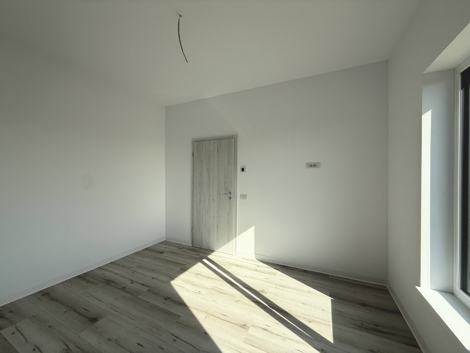 Duplex cu 4 camere | 335 mp teren | Toate utilitatile | Sacalaz 35, foxfort.ro