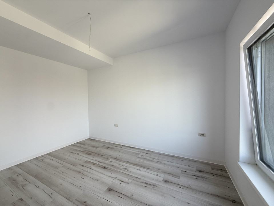 Duplex cu 4 camere | 335 mp teren | Toate utilitatile | Sacalaz 43, foxfort.ro