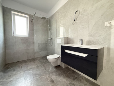 Duplex cu 4 camere | 335 mp teren | Toate utilitatile | Sacalaz imagine mica 7, foxfort.ro