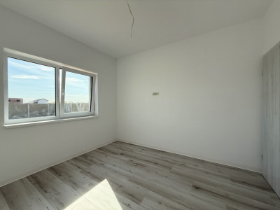 Duplex cu 4 camere | 335 mp teren | Toate utilitatile | Sacalaz imagine mica 8, foxfort.ro