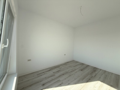 Duplex cu 4 camere | 335 mp teren | Toate utilitatile | Sacalaz imagine mica 33, foxfort.ro