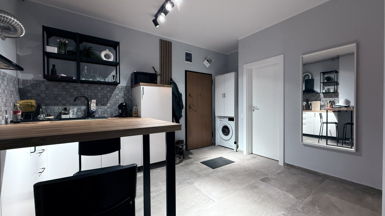 Apartament de inchiriat cu 2 camere, open space, zona Torontalului 4, foxfort.ro