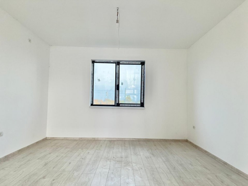 Casa individuala de vanzare cu 4 camere si teren de 532 mp, zona Remetea Mare 3, foxfort.ro