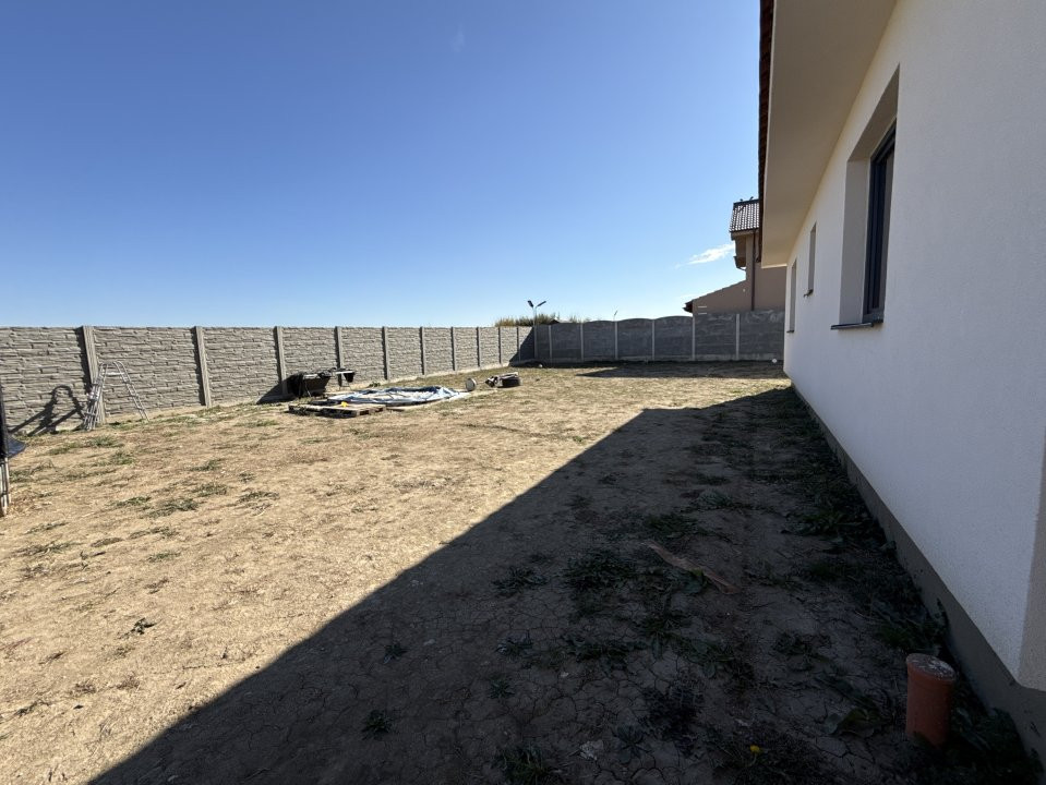 Casa individuala cu 5 camere de vanzare in Sacalaz, Exterior Sud 13, foxfort.ro