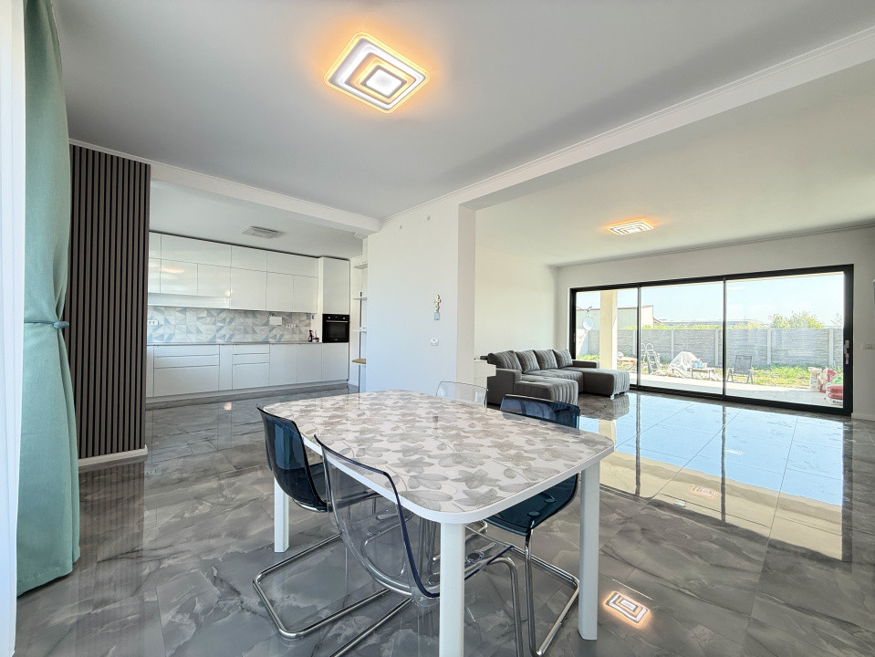 Casa individuala 5 camere si teren 1033 mp, de vanzare in Sacalaz, Exterior Sud 19, foxfort.ro