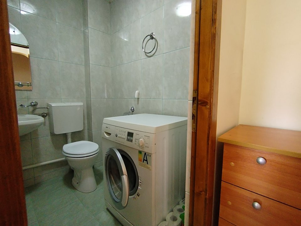 Apartament cu 3 camere de inchiriat in Timisoara, zona Lidia 7, foxfort.ro
