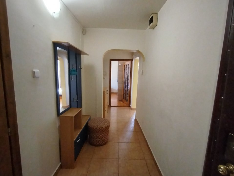 Apartament cu 3 camere de inchiriat in Timisoara, zona Lidia 17, foxfort.ro