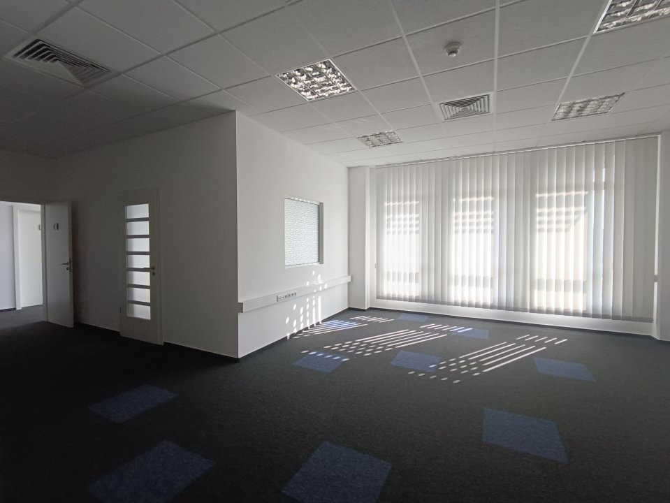 Spatiu de birouri 760 mp de inchiriat, zona Spitalul Judetean 13, foxfort.ro