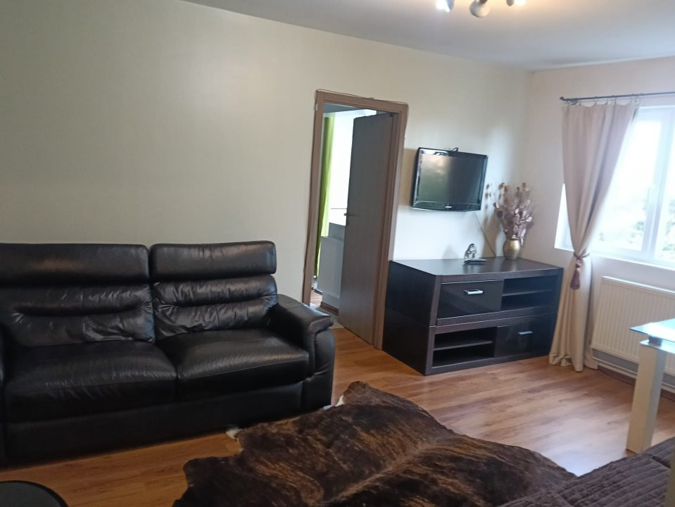 Apartament de vanzare cu 2 camere la etajul 3, zona Sagului 1, foxfort.ro