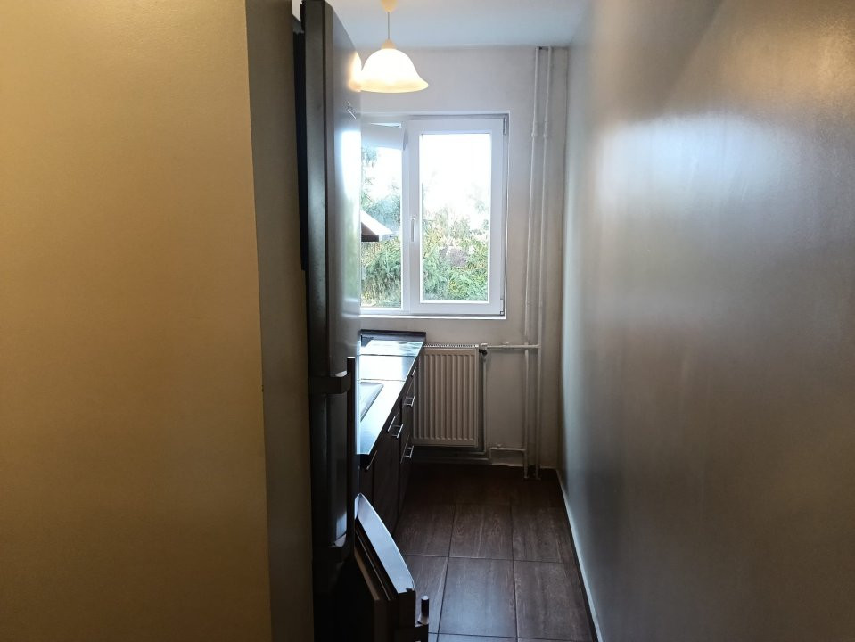 Apartament de vanzare cu 2 camere la etajul 3, zona Sagului 7, foxfort.ro