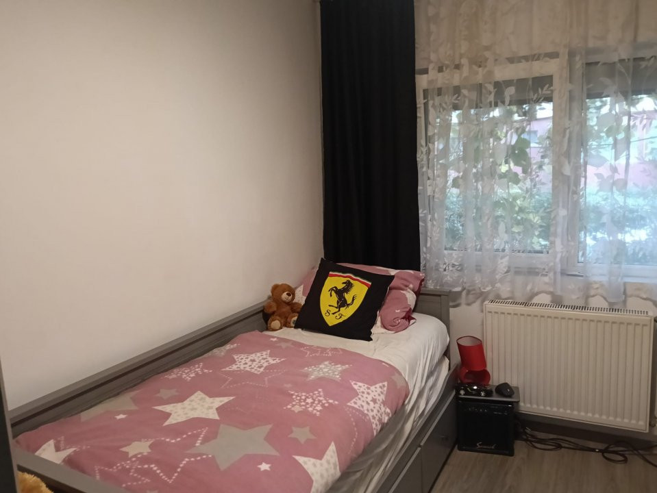 Apartament cu 3 camere parter, zona Spitalul Judetean 4, foxfort.ro