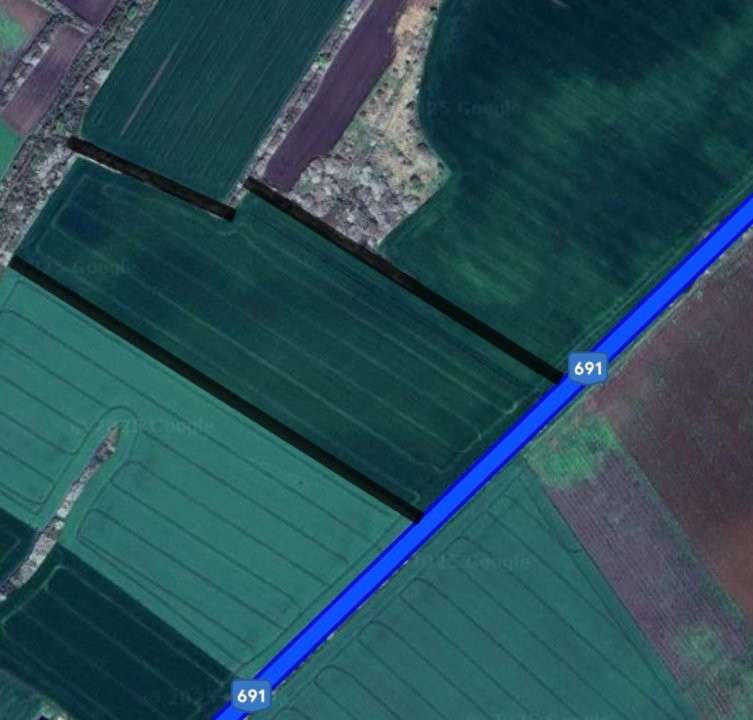 Teren extravilan 106400 mp la Asfalt in Pischia 1, foxfort.ro