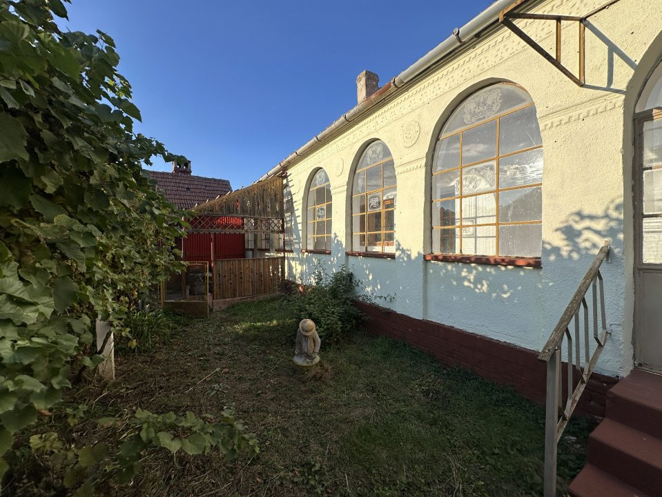 Casa individuala cu 3 camere si teren de 1577 mp, Bucovat central  1, foxfort.ro