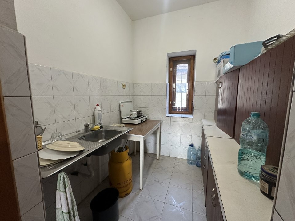 Casa individuala cu 3 camere si teren de 1577 mp, Bucovat central  10, foxfort.ro