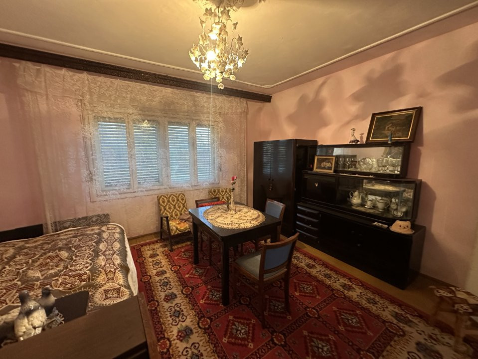 Casa individuala cu 3 camere si teren de 1577 mp, Bucovat central  11, foxfort.ro