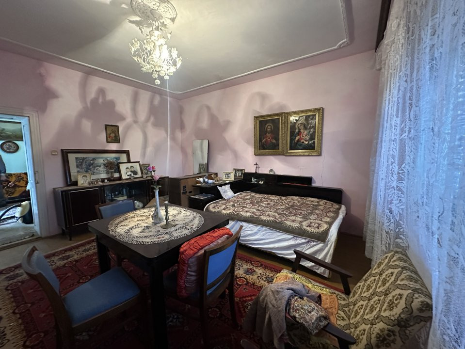 Casa individuala cu 3 camere si teren de 1577 mp, Bucovat central  14, foxfort.ro