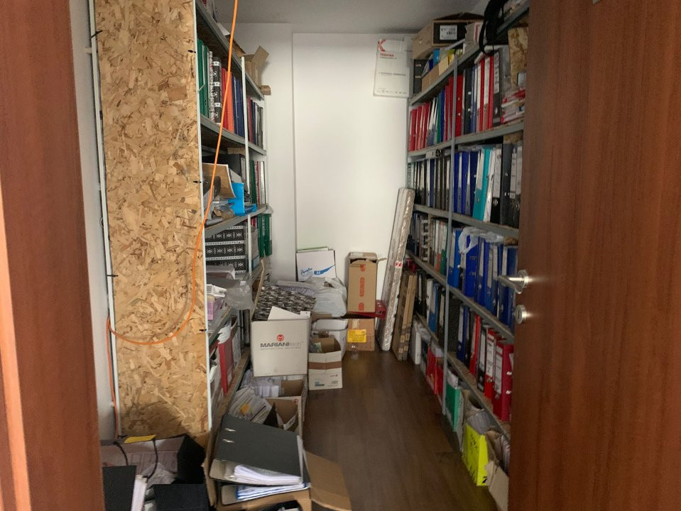 Hala industriala premium cu birouri moderne – 500 mp utili, Timisoara 9, foxfort.ro