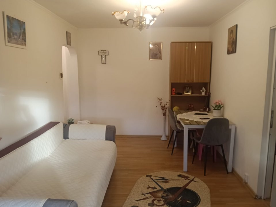 Apartament cu 2 camere de vanzare la etaj 4 zona Sagului 1, foxfort.ro