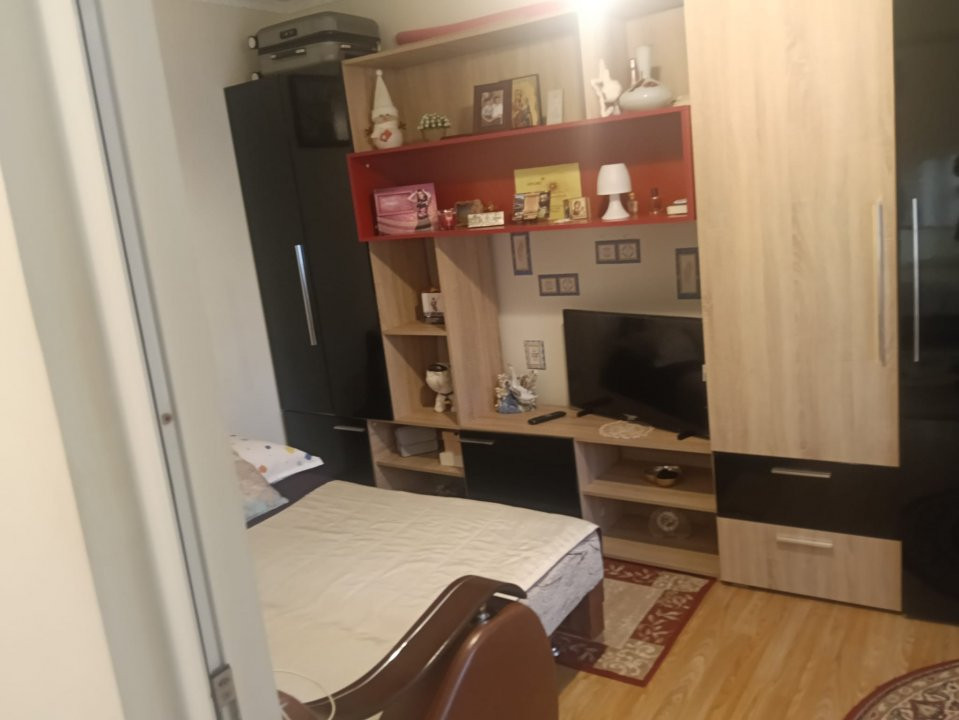 Apartament cu 2 camere de vanzare la etaj 4 zona Sagului 2, foxfort.ro