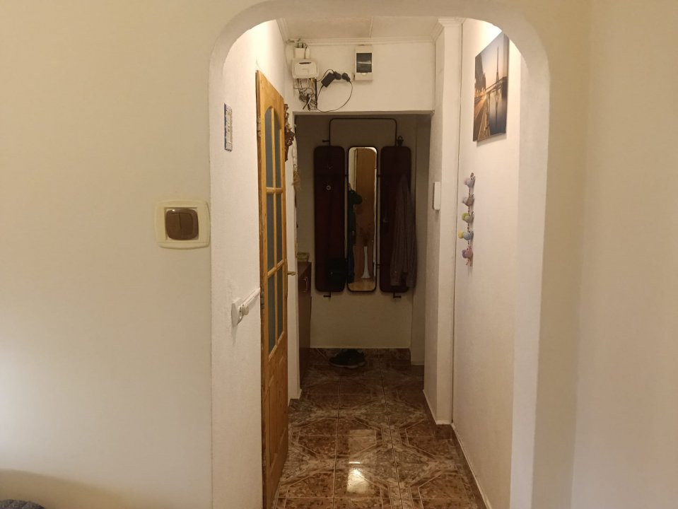 Apartament cu 2 camere de vanzare la etaj 4 zona Sagului 5, foxfort.ro