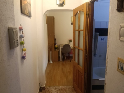 Apartament cu 2 camere de vanzare la etaj 4 zona Sagului imagine mica 3, foxfort.ro