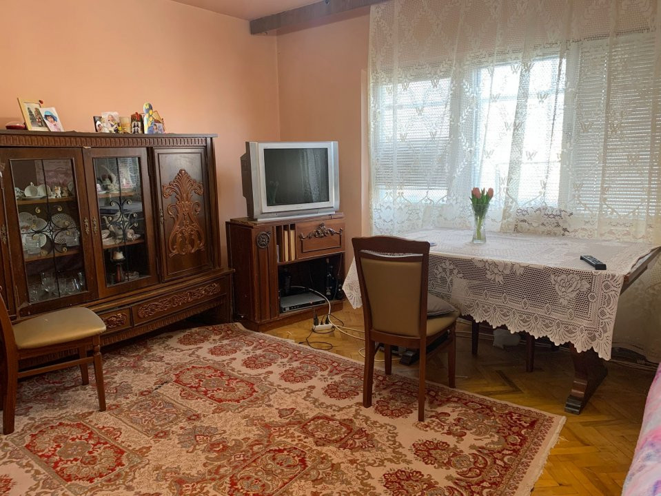 Apartament cu 3 camere si 2 bai, 67 mp utili, zona Aradului 1, foxfort.ro