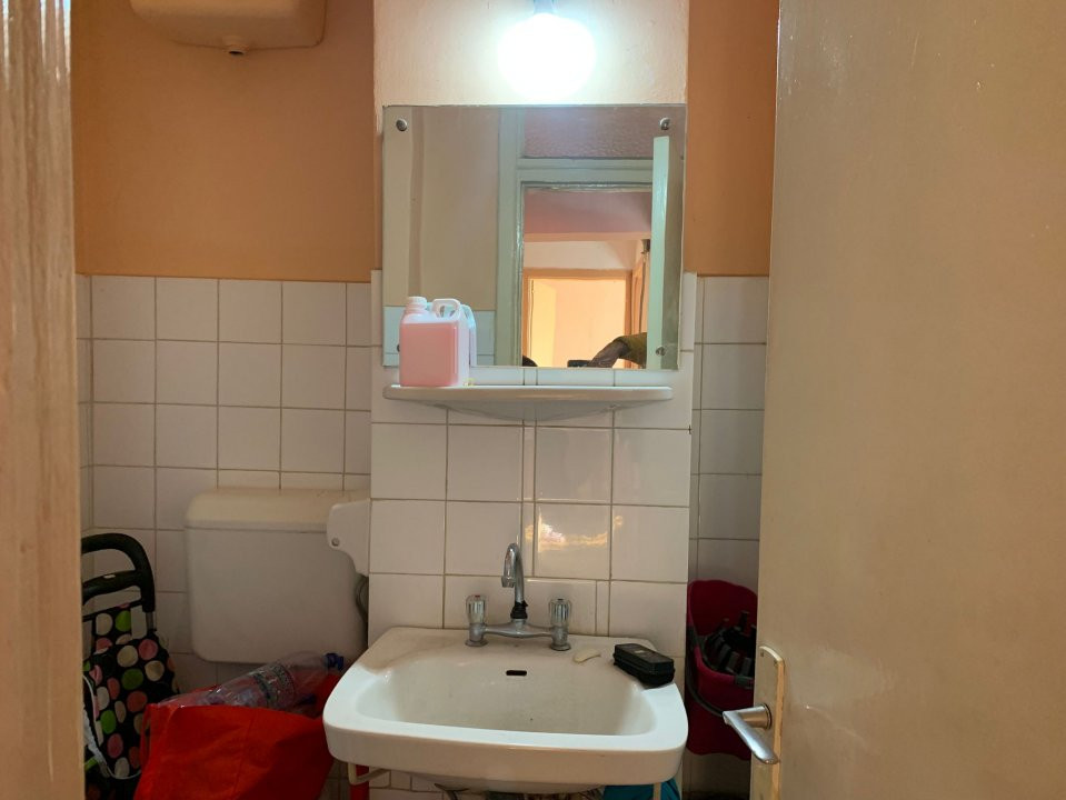 Apartament cu 3 camere si 2 bai, 67 mp utili, zona Aradului 8, foxfort.ro